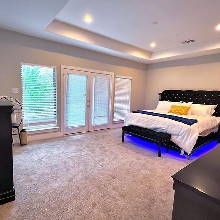 H Town Getaway Houston Exterior photo