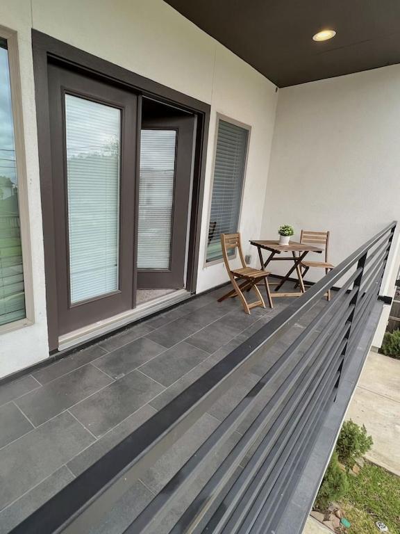 H Town Getaway Houston Exterior photo